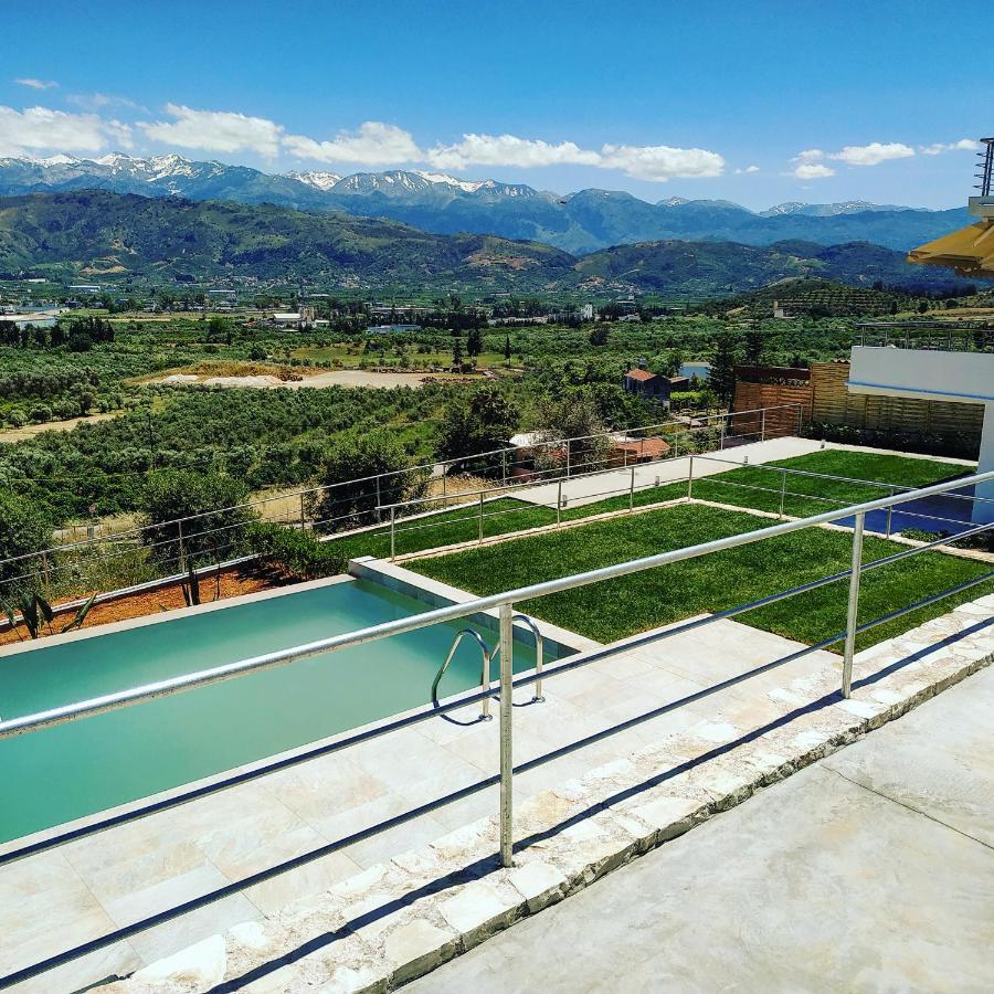 Villa Oasis Galatás Exterior foto