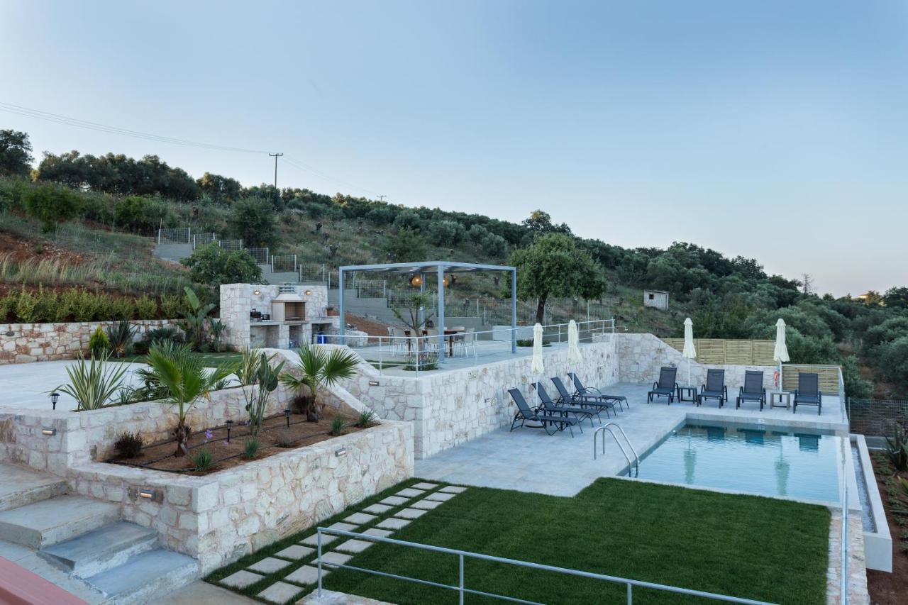 Villa Oasis Galatás Exterior foto